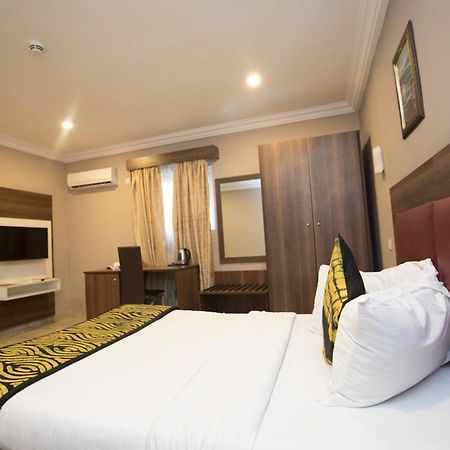 Visa Karena Hotels พอร์ต ฮาร์คอร์ท ภายนอก รูปภาพ