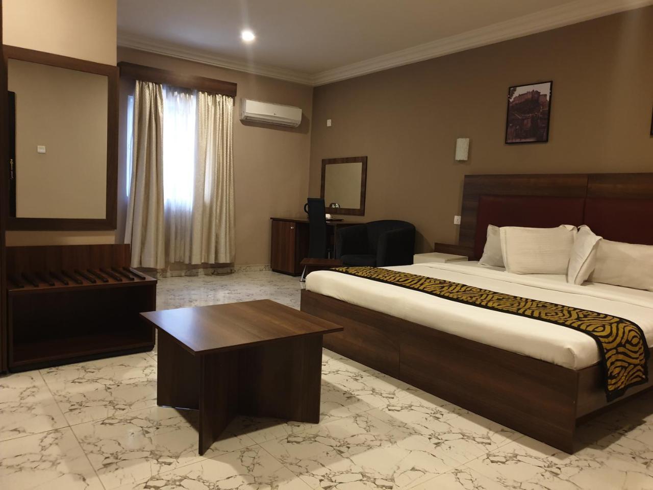 Visa Karena Hotels พอร์ต ฮาร์คอร์ท ภายนอก รูปภาพ