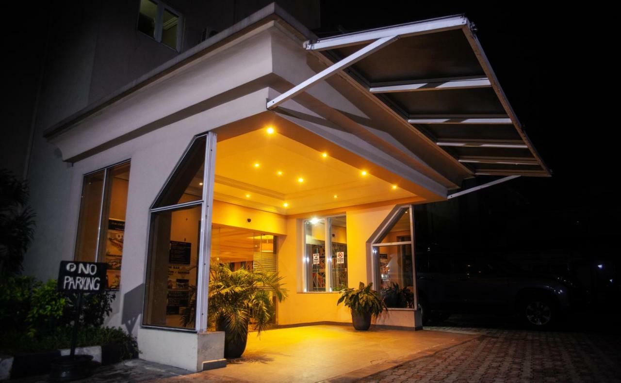 Visa Karena Hotels พอร์ต ฮาร์คอร์ท ภายนอก รูปภาพ